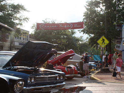 CRUISE NIGHT