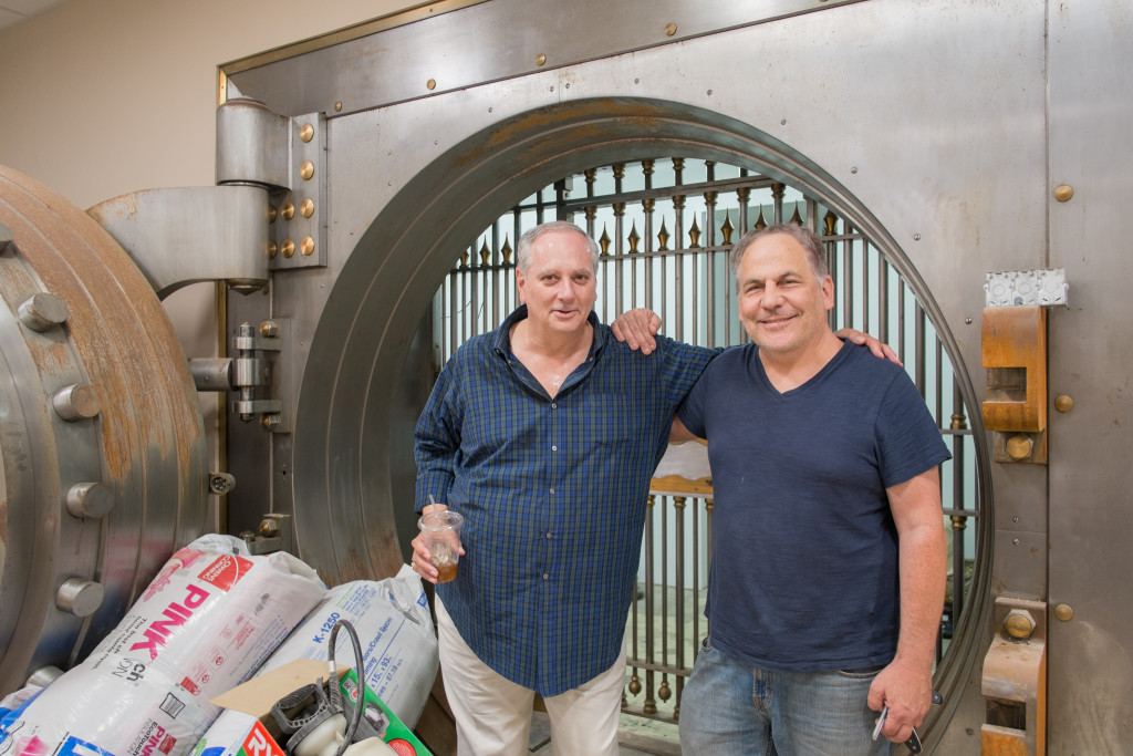 Eric Katz (L) and Steve Sax. Credit: Tricia Burrough.