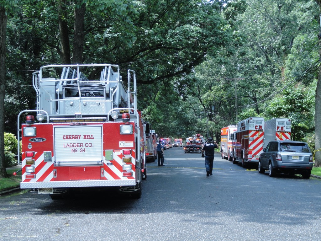 Multiple agency rescue effort. Credit: Matt Skoufalos.