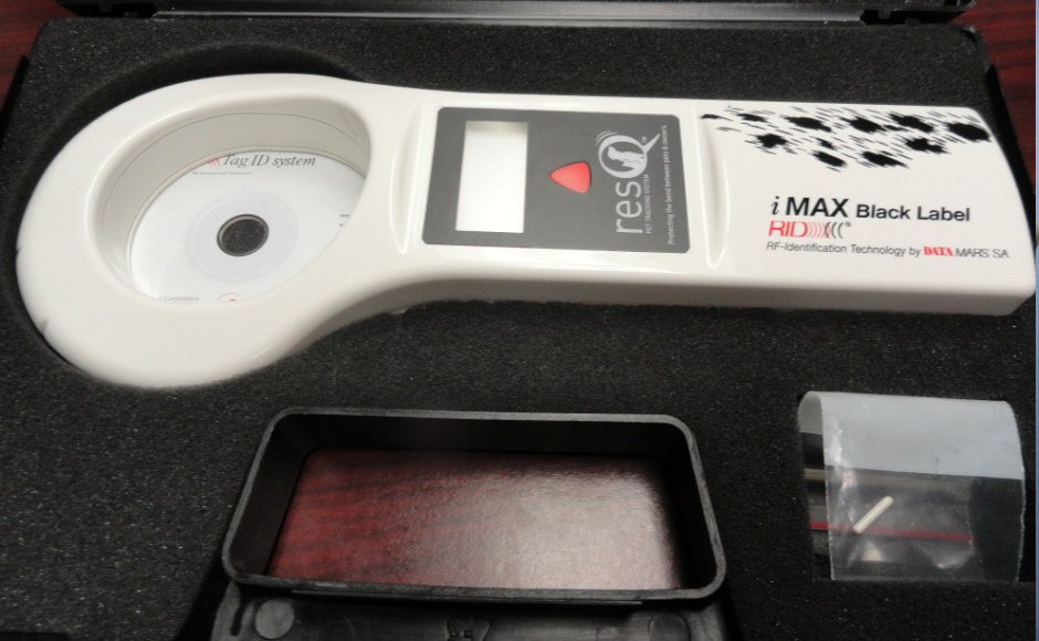 The Bayer iMax+ scanner. Credit: Matt Skoufalos.