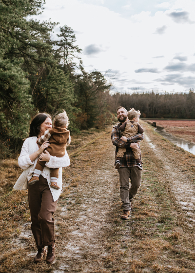 https://www.njpen.com/wp-content/uploads/2023/07/Danny-and-Katie-Childs-and-their-children.jpg